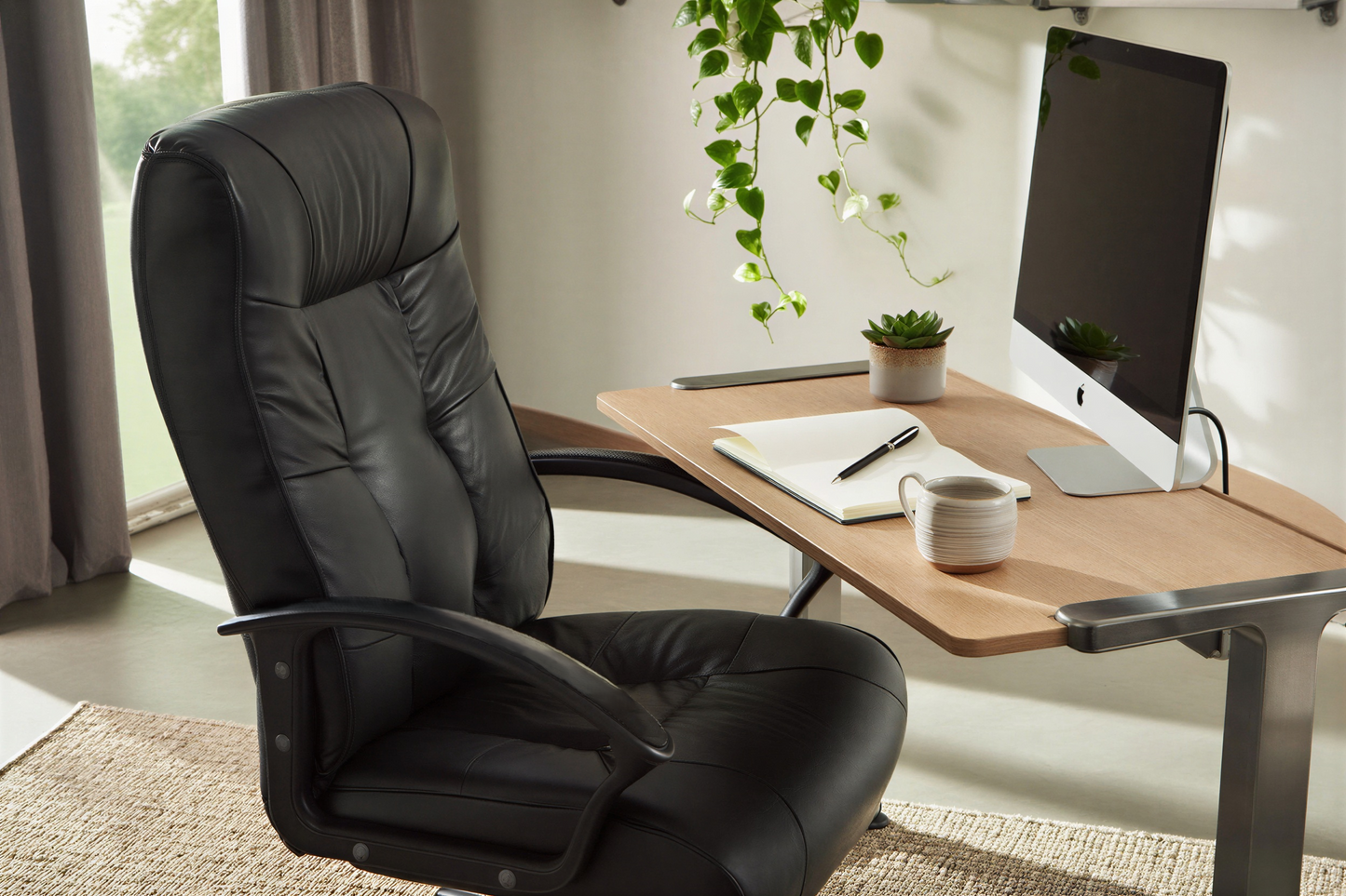 Gloucester Executive Chair