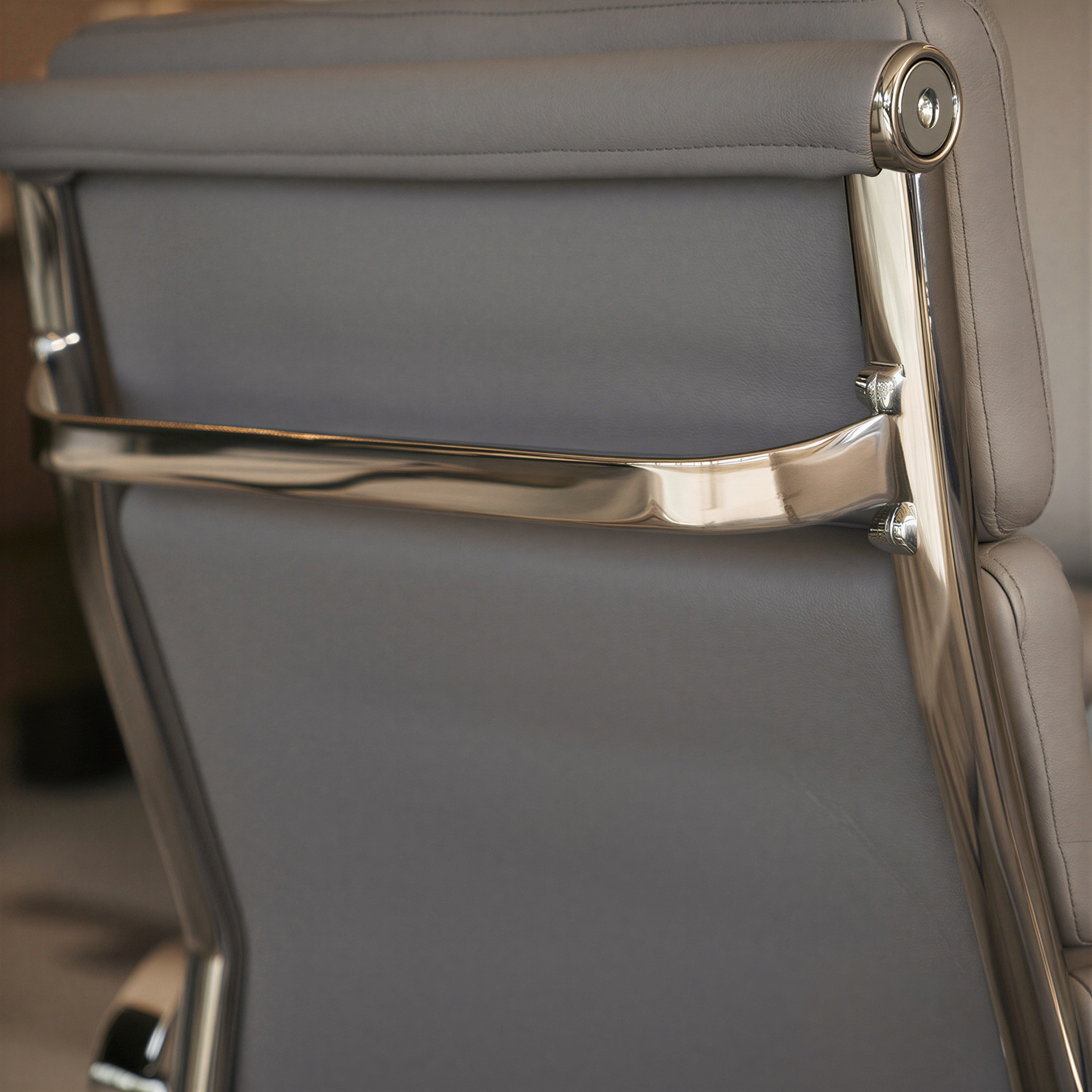 Avanti High Leather Chair