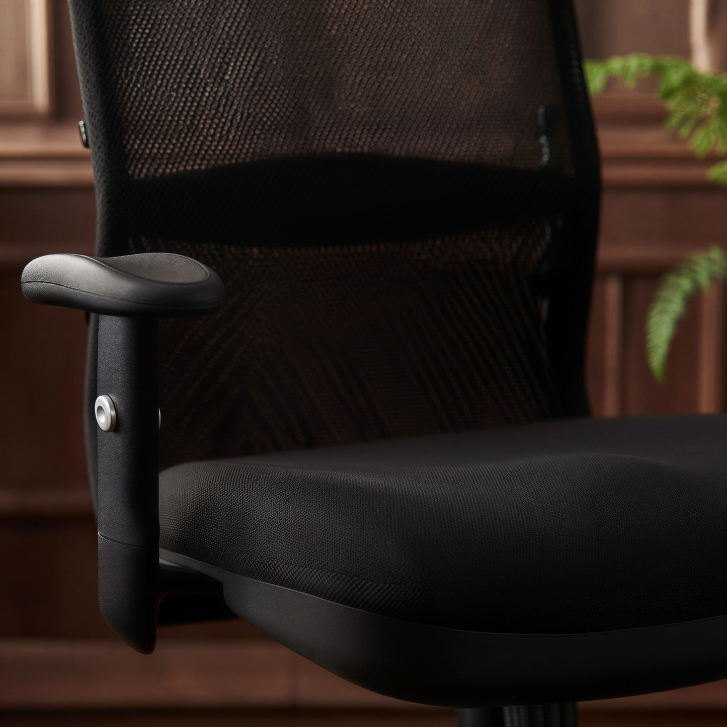 Jupiter Mesh Chair
