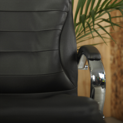 Goliath Light Executive Chair