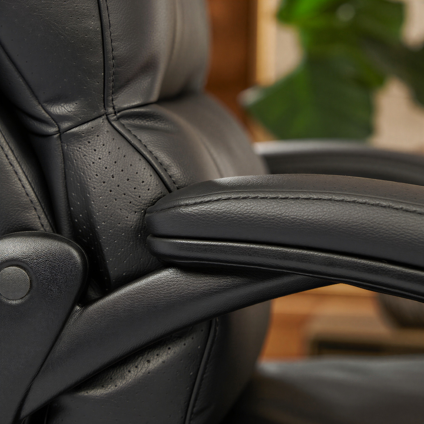 Luxe Executive Chair