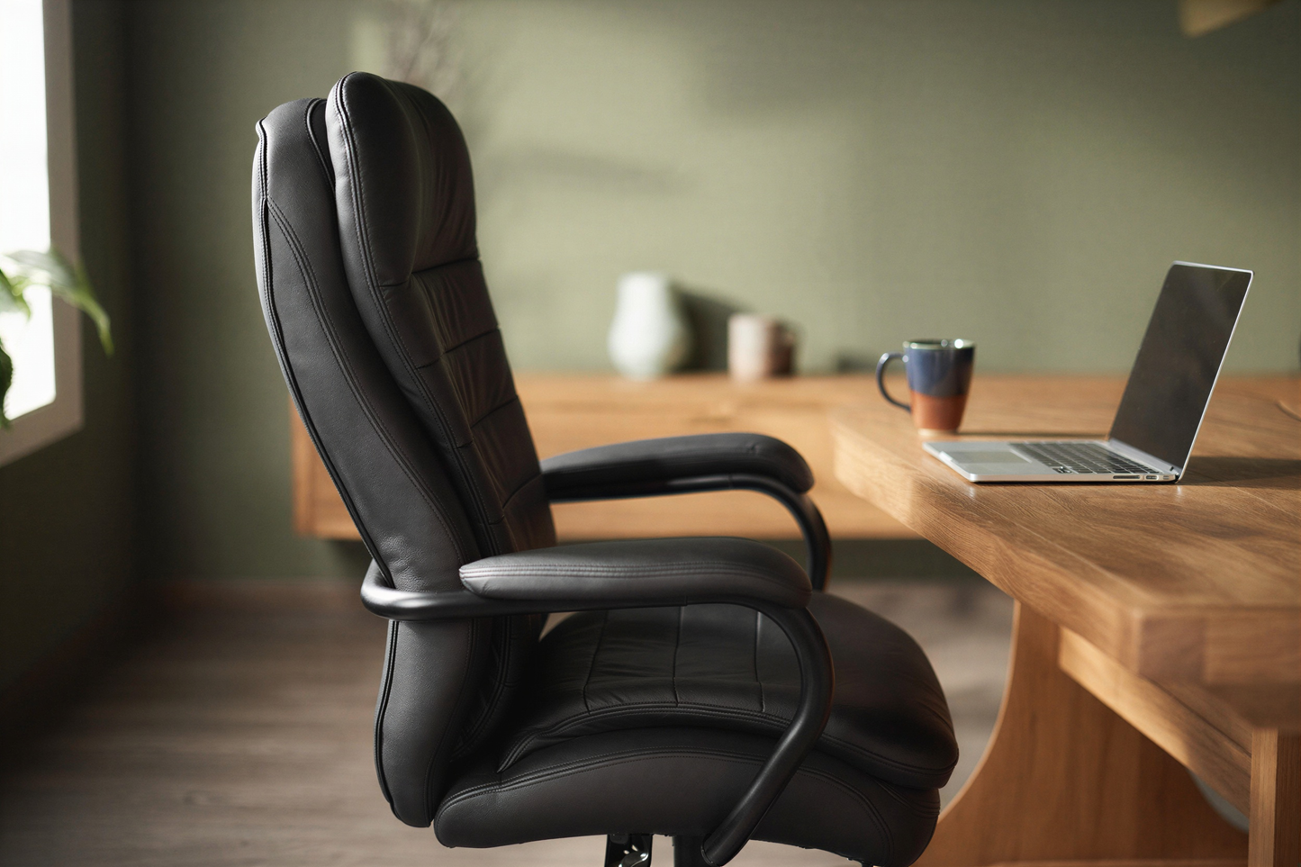 Goliath Executive Chair