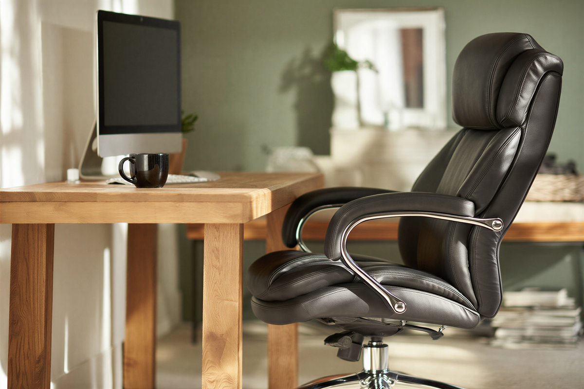 Colossus Executive Chair, view 3